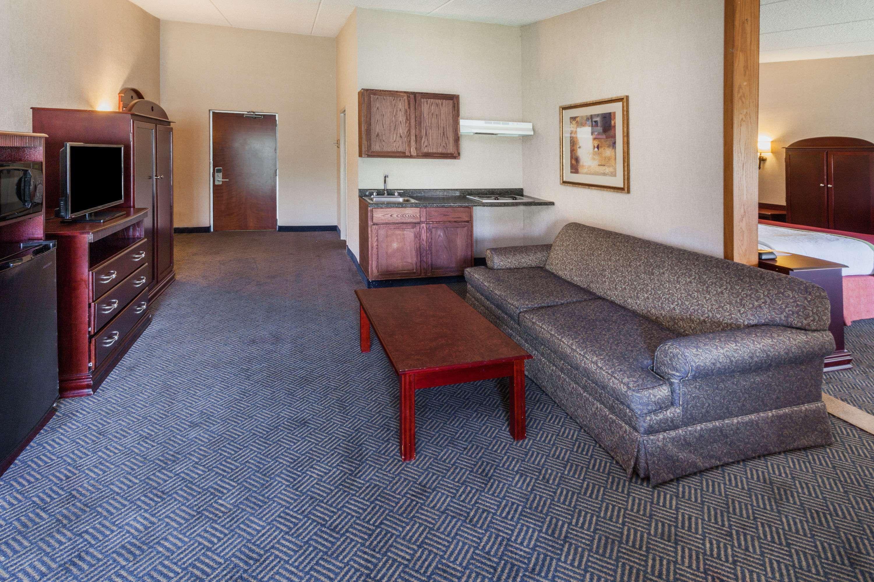 Baymont By Wyndham Michigan City Kültér fotó